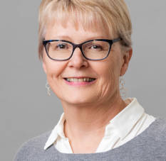 Kuvassa Pia Järnstedt